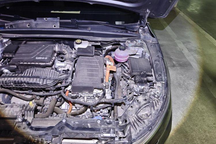 Used BYD Destroyer 05 2024 HONOR Edition DM-i 55KM Luxury Model Engine Bay Left