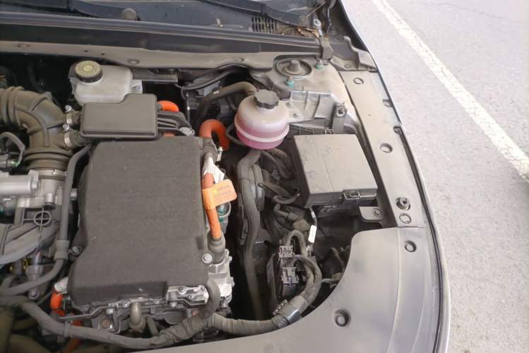 Used BYD Destroyer 05 2024 HONOR Edition DM-i 55KM Luxury Model Engine Bay Left