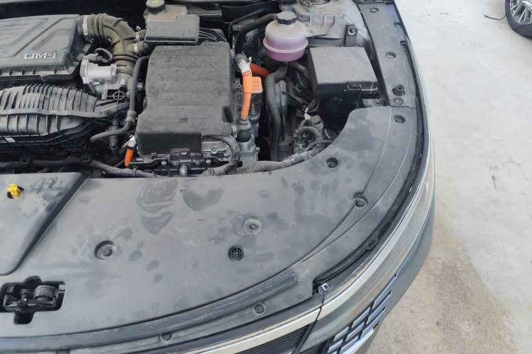 Used BYD Destroyer 05 2024 HONOR Edition DM-i 55KM Luxury Model Engine Bay Left