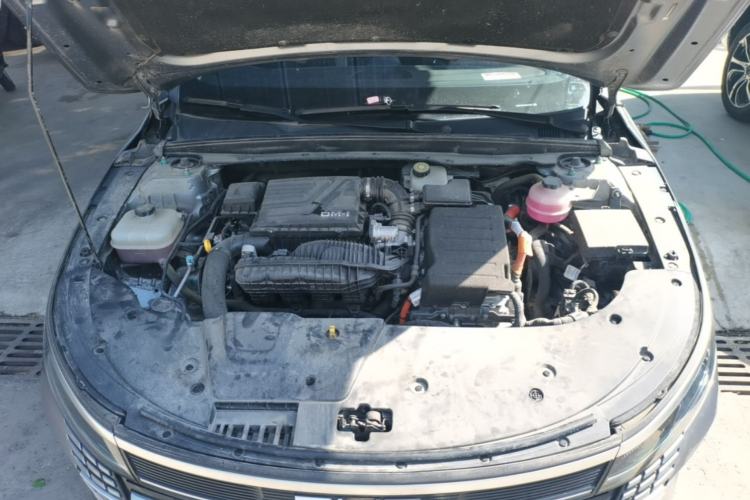 Used BYD Destroyer 05 2024 HONOR Edition DM-i 55KM Luxury Model Engine Bay