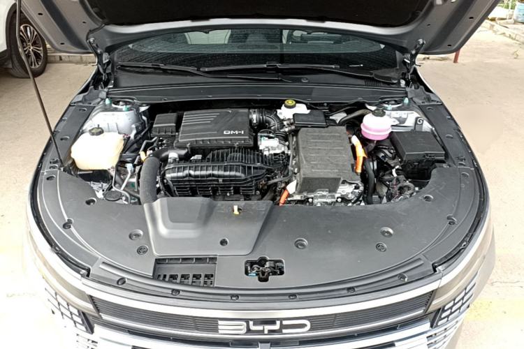 Used BYD Destroyer 05 2024 HONOR Edition DM-i 55KM Luxury Model Engine Bay