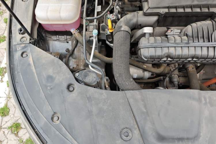 Used BYD Destroyer 05 2024 Honor Edition DM-i 120KM Luxury Model Engine Bay Right