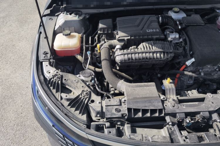 Used BYD Destroyer 05 2024 HONOR Edition DM-i 55KM Luxury Model Engine Bay Right