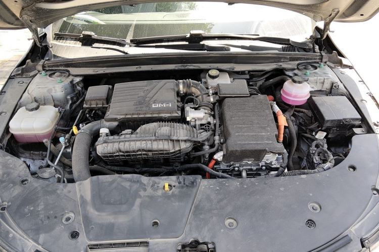 Used BYD Destroyer 05 2024 HONOR Edition DM-i 55KM Luxury Model Engine Bay