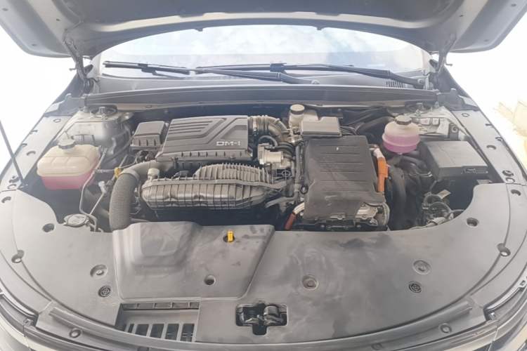 Used BYD Destroyer 05 2024 HONOR Edition DM-i 55KM Luxury Model Engine Bay