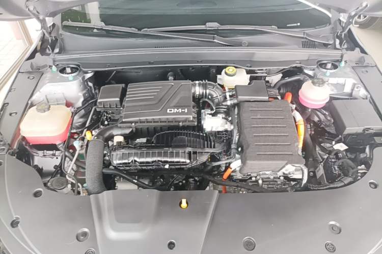 Used BYD Destroyer 05 2024 HONOR Edition DM-i 55KM Luxury Model Engine Bay