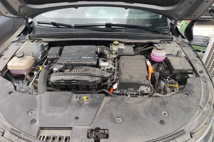 Used BYD Destroyer 05 2024 HONOR Edition DM-i 55KM Luxury Model Engine Bay