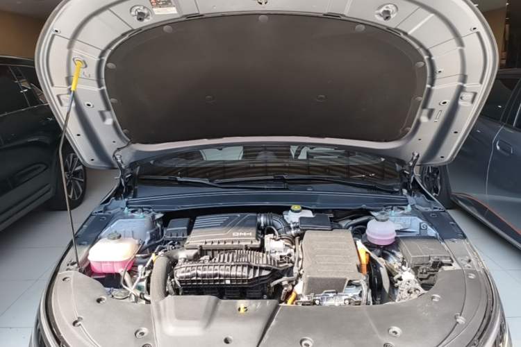Used BYD Destroyer 05 2024 HONOR Edition DM-i 55KM Luxury Model Engine Bay