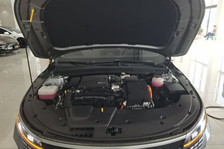 Used BYD Destroyer 05 2024 HONOR Edition DM-i 55KM Luxury Model Engine Bay
