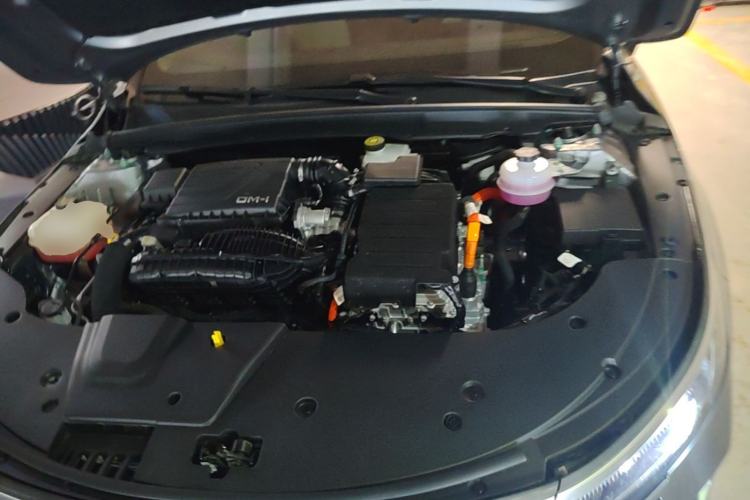 Used BYD Destroyer 05 2024 HONOR Edition DM-i 55KM Luxury Model Engine Bay