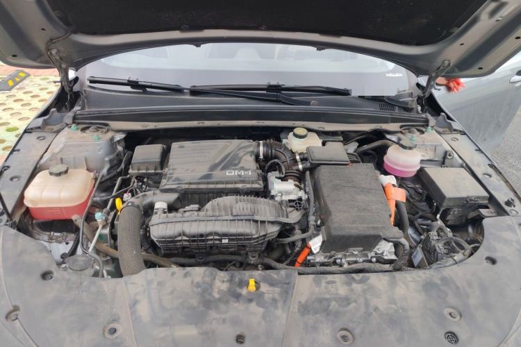 Used BYD Destroyer 05 2024 HONOR Edition DM-i 55KM Luxury Model Engine Bay