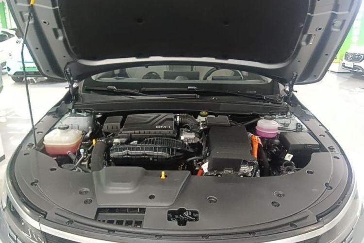Used BYD Destroyer 05 2024 HONOR Edition DM-i 55KM Luxury Model Engine Bay