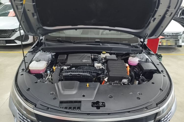 Used BYD Destroyer 05 2024 HONOR Edition DM-i 55KM Luxury Model Engine Bay