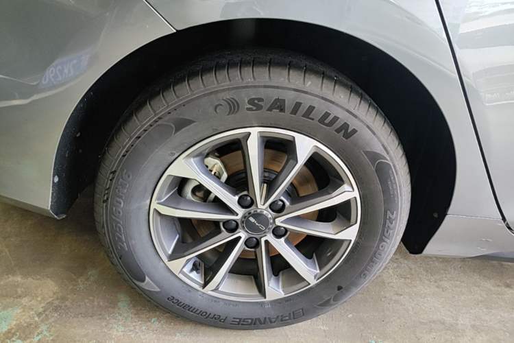 Used BYD Destroyer 05 2024 HONOR Edition DM-i 55KM Luxury Model Exterior 1