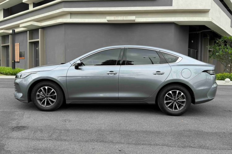 Used BYD Destroyer 05 2024 HONOR Edition DM-i 55KM Luxury Model Exterior 2