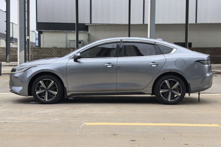 Used BYD Destroyer 05 2024 Honor Edition DM-i 120KM Luxury Model Exterior 2