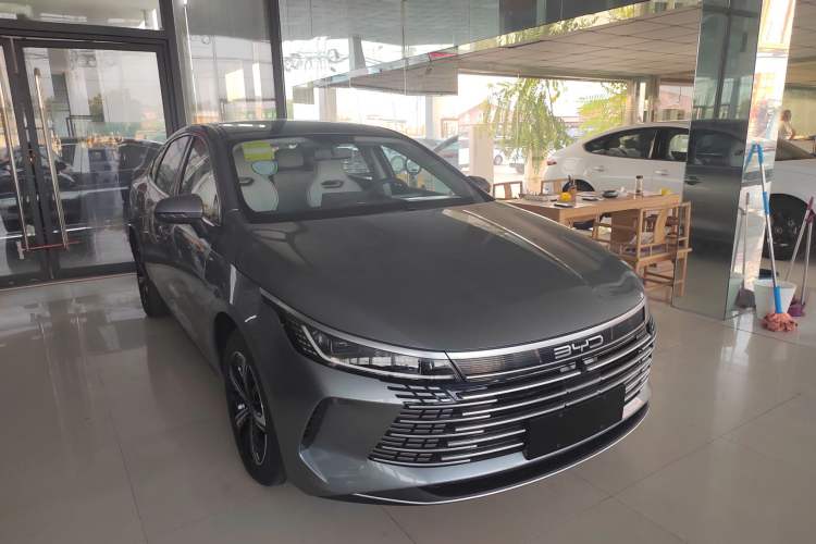 Used BYD Destroyer 05 2024 Honor Edition DM-i 120KM Luxury Model Exterior 2