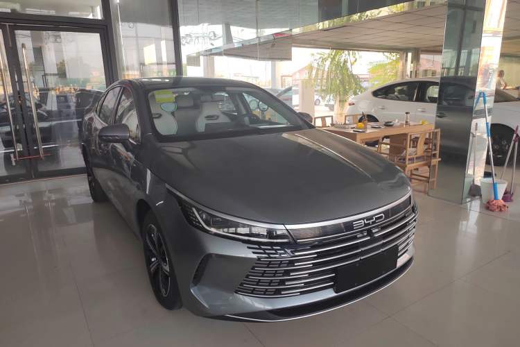 Used BYD Destroyer 05 2024 Honor Edition DM-i 120KM Luxury Model Exterior 2