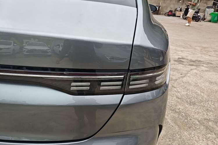 Used BYD Destroyer 05 2024 HONOR Edition DM-i 55KM Luxury Model Exterior 3