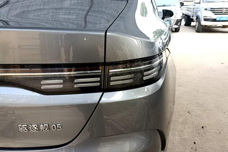 Used BYD Destroyer 05 2024 HONOR Edition DM-i 55KM Luxury Model Exterior 3