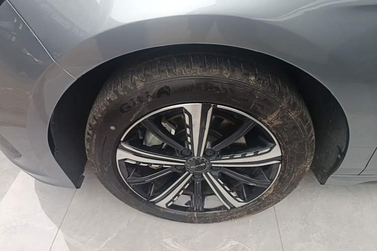 Used BYD Destroyer 05 2024 Honor Edition DM-i 120KM Luxury Model Exterior 4
