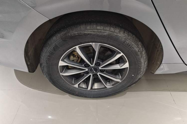 Used BYD Destroyer 05 2024 HONOR Edition DM-i 55KM Luxury Model Exterior 5