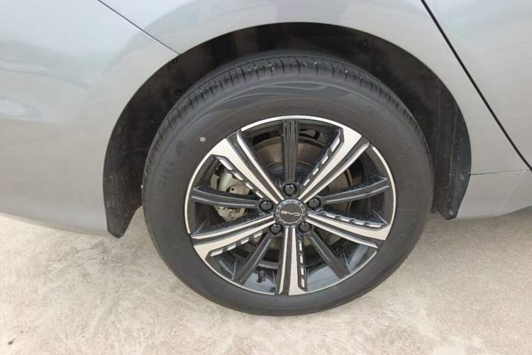 Used BYD Destroyer 05 2024 HONOR Edition DM-i 120KM Prestige Model Exterior 5