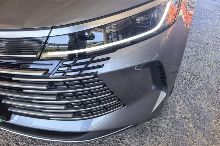 Used BYD Destroyer 05 2024 HONOR Edition DM-i 55KM Luxury Model Exterior 7