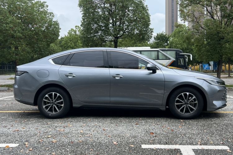 Used BYD Destroyer 05 2024 HONOR Edition DM-i 55KM Luxury Model Exterior 8