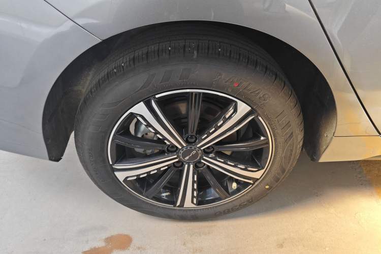 Used BYD Destroyer 05 2024 Honor Edition DM-i 120KM Luxury Model Exterior 8