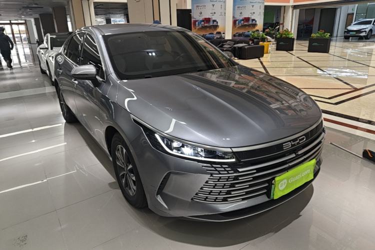 Used BYD Destroyer 05 2024 HONOR Edition DM-i 55KM Luxury Model Front Right 45 Deg