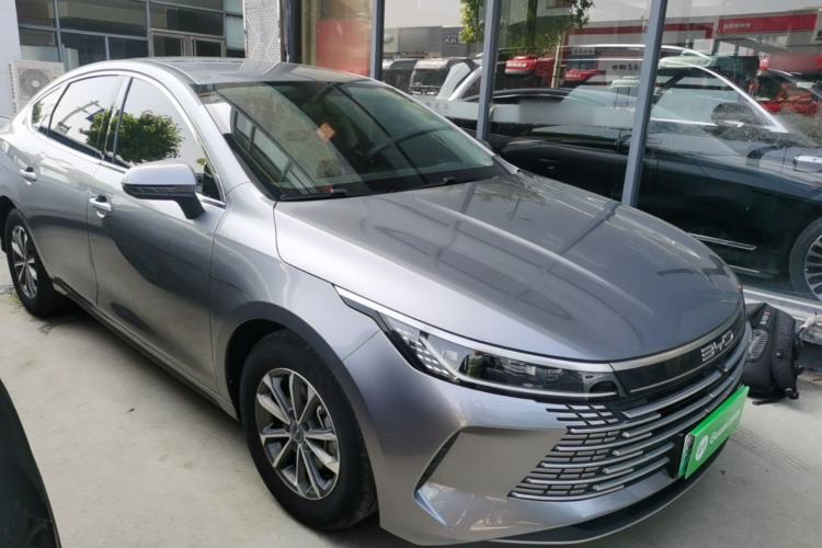 Used BYD Destroyer 05 2024 HONOR Edition DM-i 55KM Luxury Model Front Right 45 Deg