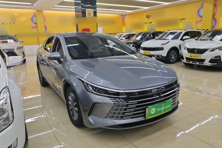 Used BYD Destroyer 05 2024 HONOR Edition DM-i 55KM Luxury Model Front Right 45 Deg
