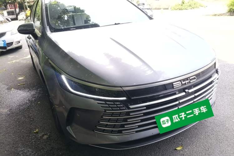 Used BYD Destroyer 05 2024 HONOR Edition DM-i 55KM Luxury Model Front Right 45 Deg