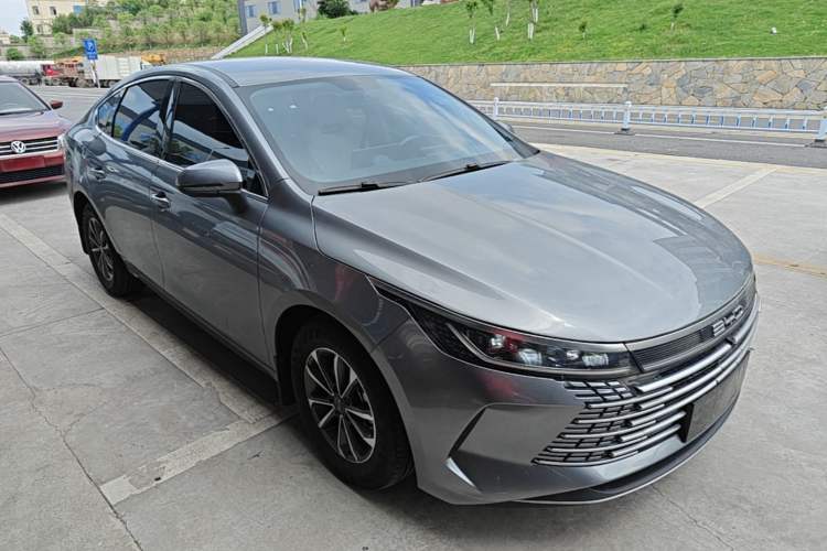 Used BYD Destroyer 05 2024 HONOR Edition DM-i 55KM Luxury Model Front Right 45 Deg