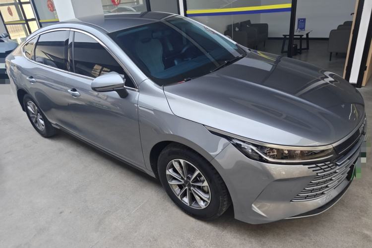 Used BYD Destroyer 05 2024 HONOR Edition DM-i 55KM Luxury Model Front Right 45 Deg