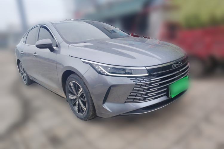 Used BYD Destroyer 05 2024 Honor Edition DM-i 120KM Luxury Model Front Right 45 Deg