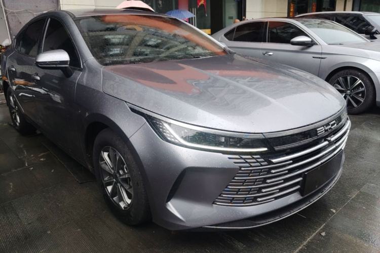 Used BYD Destroyer 05 2024 HONOR Edition DM-i 55KM Luxury Model Front Right 45 Deg