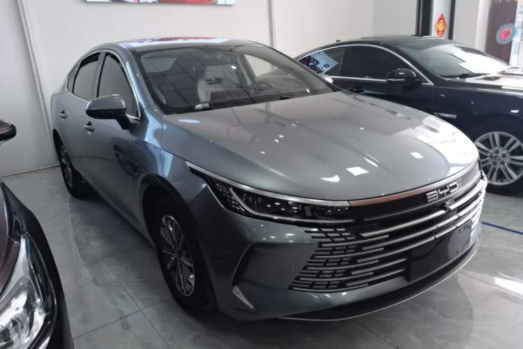 Used BYD Destroyer 05 2024 HONOR Edition DM-i 55KM Luxury Model Front Right 45 Deg