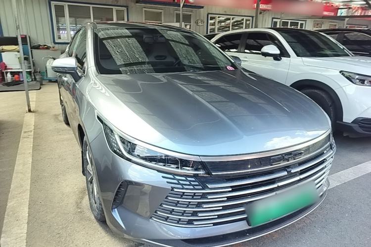 Used BYD Destroyer 05 2024 HONOR Edition DM-i 55KM Luxury Model Front Right 45 Deg