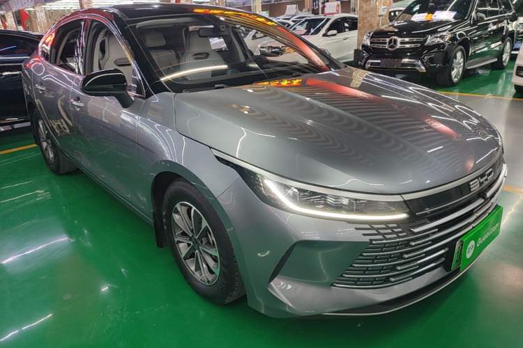 Used BYD Destroyer 05 2024 HONOR Edition DM-i 55KM Luxury Model Front Right 45 Deg