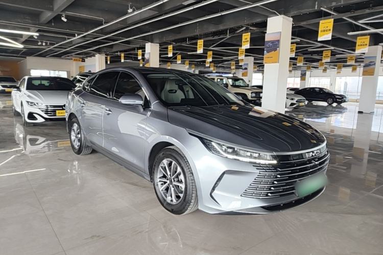 Used BYD Destroyer 05 2024 HONOR Edition DM-i 55KM Luxury Model Front Right 45 Deg