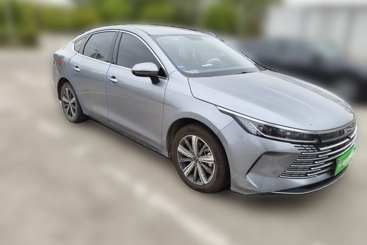 Used BYD Destroyer 05 2024 Honor Edition DM-i 120KM Luxury Model Front Right 45 Deg
