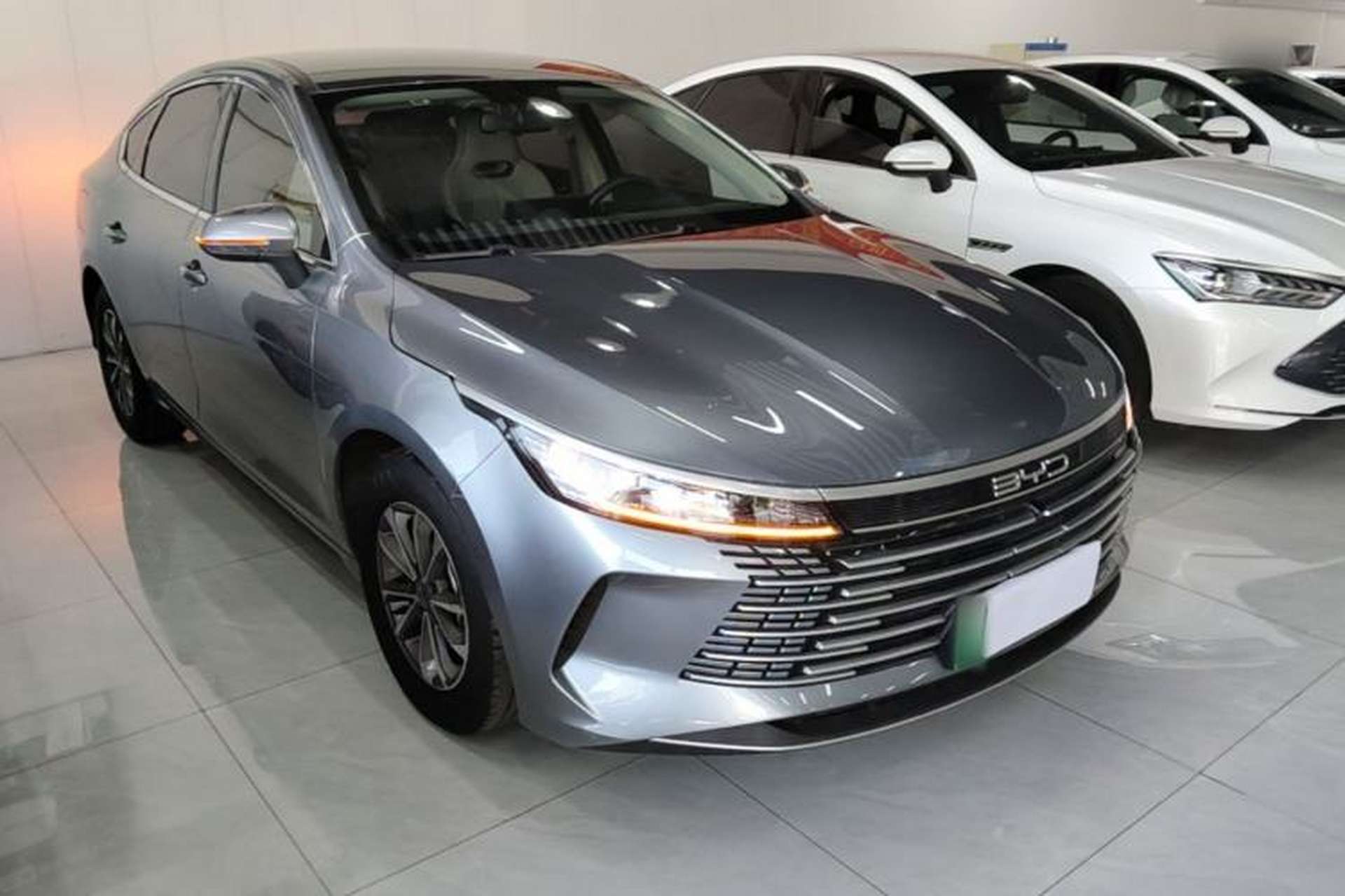 Used BYD Destroyer 05 2024 HONOR Edition DM-i 55KM Luxury Model Front Right 45 Deg