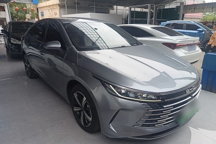 Used BYD Destroyer 05 2024 Honor Edition DM-i 120KM Luxury Model Front Right 45 Deg