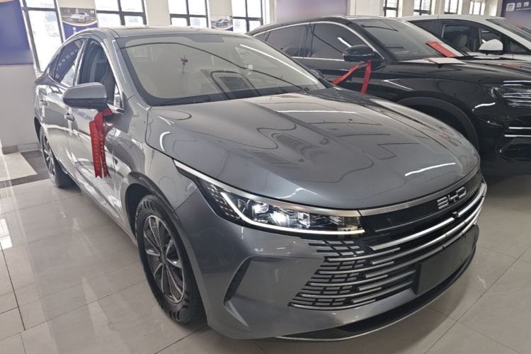 Used BYD Destroyer 05 2024 HONOR Edition DM-i 55KM Luxury Model Front Right 45 Deg