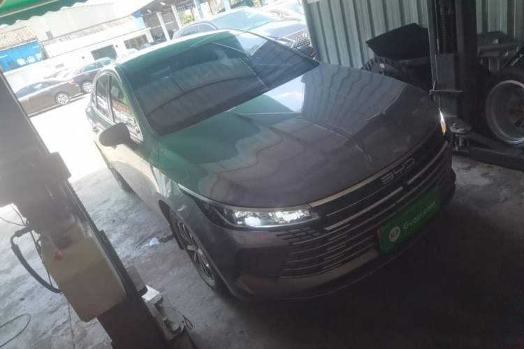 Used BYD Destroyer 05 2024 HONOR Edition DM-i 55KM Luxury Model Front Right 45 Deg