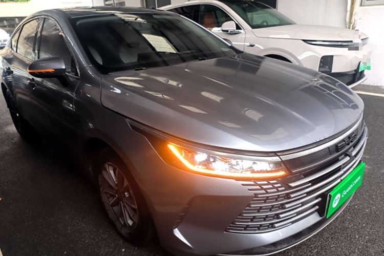 Used BYD Destroyer 05 2024 HONOR Edition DM-i 55KM Luxury Model Front Right 45 Deg
