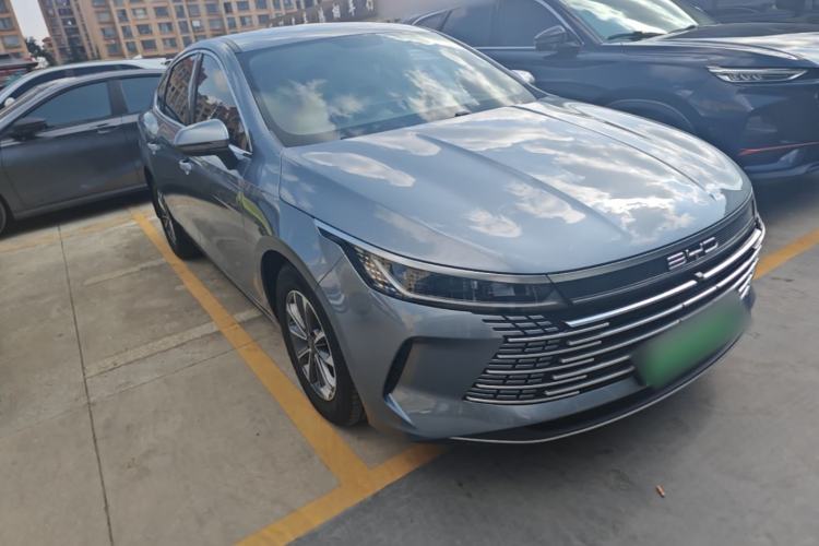 Used BYD Destroyer 05 2024 HONOR Edition DM-i 55KM Luxury Model Front Right 45 Deg