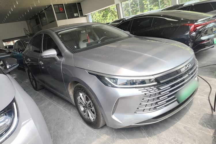 Used BYD Destroyer 05 2024 HONOR Edition DM-i 55KM Luxury Model Front Right 45 Deg